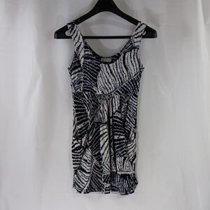 J Valdi Swim Cover Up Women's Size Small Black and White Tunic Pockets
